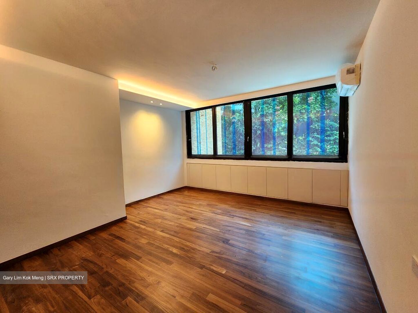 Garden Apartment (D10), Apartment #476501301